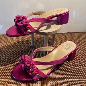 Naturalizer Jupiter Heel Womens 8.5M Magenta Chunky Heel Floral Sandal Open Toe